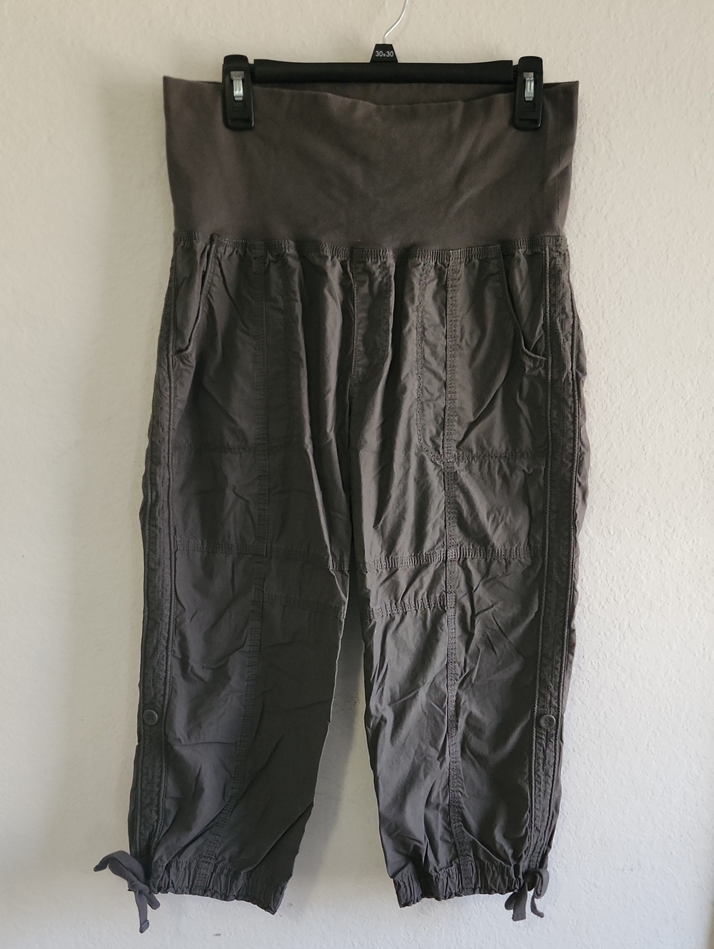 Calvin Klein Performance Quick Dry Capri Cargo Pants Olive Green Size M